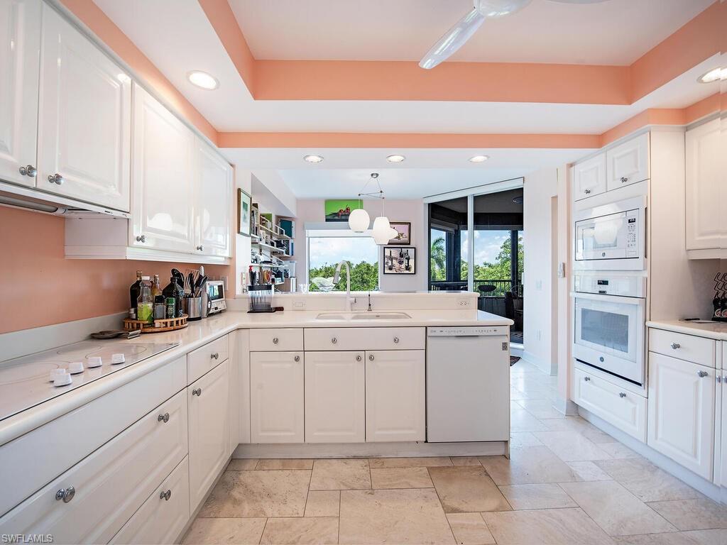 7425 Pelican Bay Blvd. #204, Naples, Florida 34108